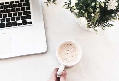 NBA火箭对爵士激战正酣：经典对决，明星闪耀，战术较量！